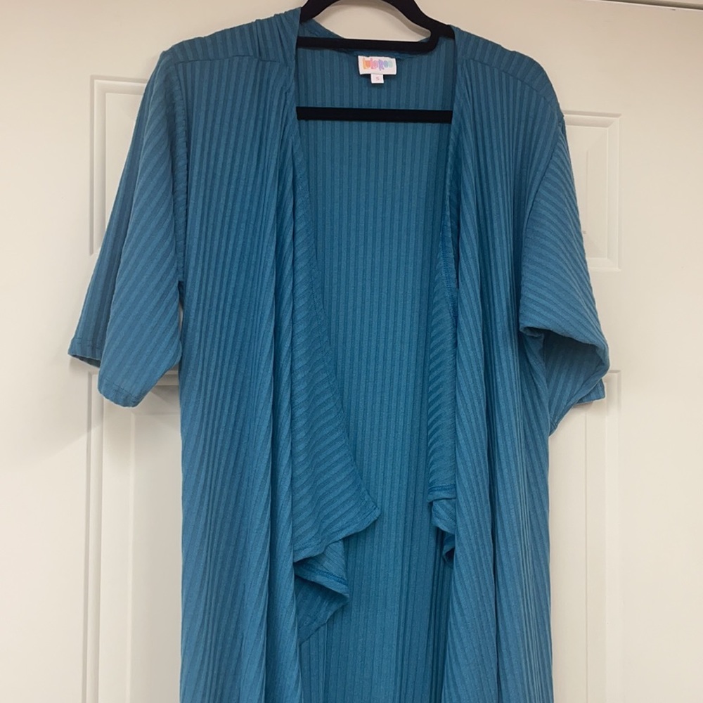 LuLaRoe Shirley- Small